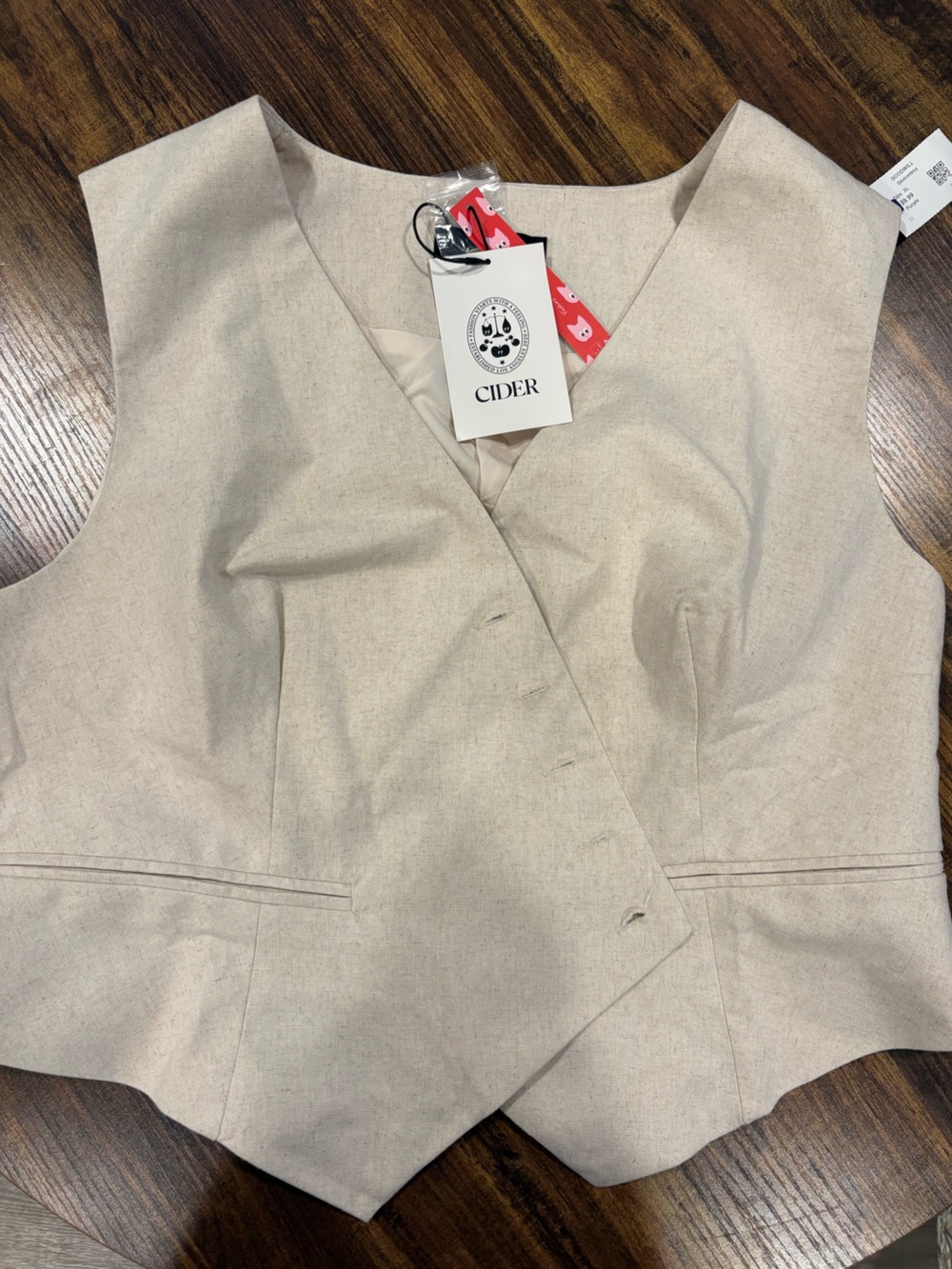 Cider Women's Cream Linen-Blend Vest